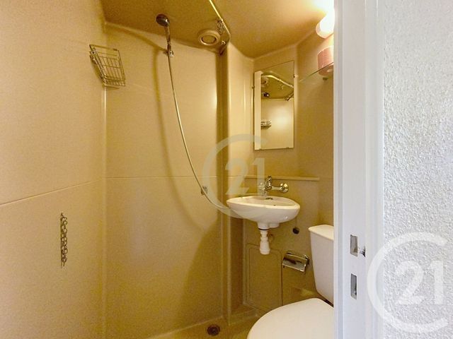 Appartement F1 à louer - 1 pièce - 16.0 m2 - ST NAZAIRE - 44 - PAYS-DE-LOIRE - Century 21 By Ouest