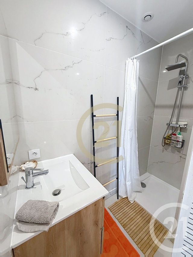 maison à louer - 2 pièces - 25.0 m2 - TRIGNAC - 44 - PAYS-DE-LOIRE - Century 21 By Ouest