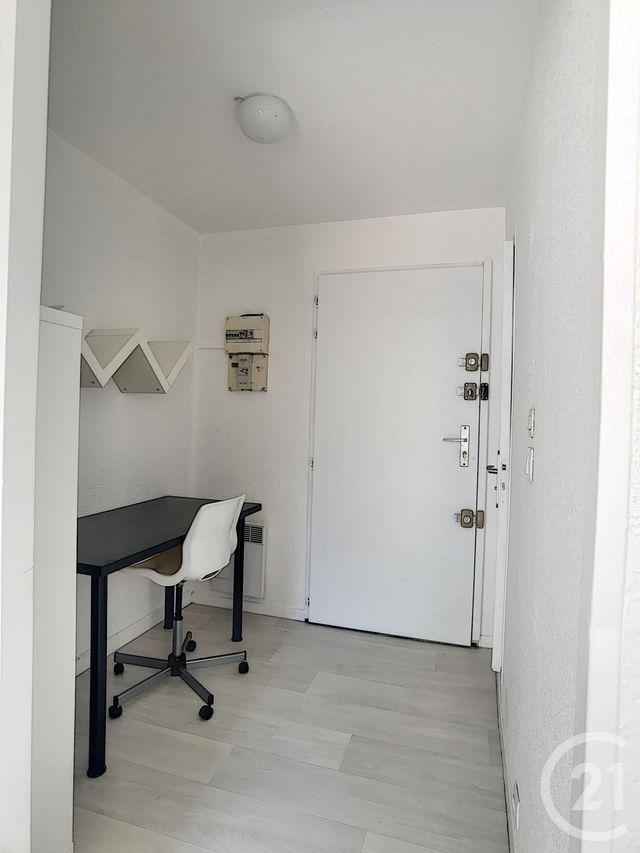 Appartement F1 à louer - 1 pièce - 16.52 m2 - ST NAZAIRE - 44 - PAYS-DE-LOIRE - Century 21 By Ouest