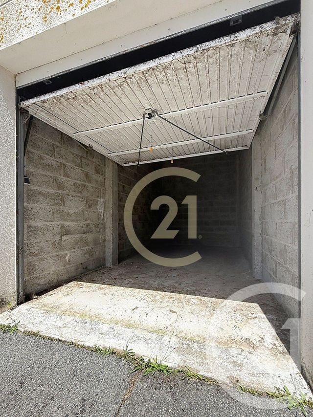 parking à louer - 20.0 m2 - ST NAZAIRE - 44 - PAYS-DE-LOIRE - Century 21 By Ouest
