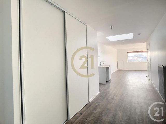 Appartement T3 à louer - 3 pièces - 74.28 m2 - ST NAZAIRE - 44 - PAYS-DE-LOIRE - Century 21 By Ouest