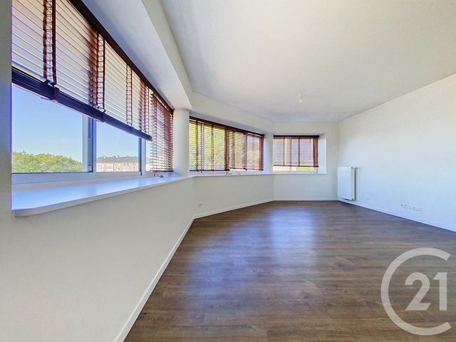 Appartement T3 à louer - 3 pièces - 74.28 m2 - ST NAZAIRE - 44 - PAYS-DE-LOIRE - Century 21 By Ouest