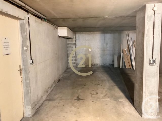 parking à louer - 12.41 m2 - ST NAZAIRE - 44 - PAYS-DE-LOIRE - Century 21 By Ouest