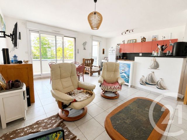 Appartement T3 à vendre - 3 pièces - 68.14 m2 - ST NAZAIRE - 44 - PAYS-DE-LOIRE - Century 21 By Ouest