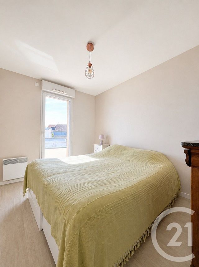 Appartement T3 à vendre - 3 pièces - 68.14 m2 - ST NAZAIRE - 44 - PAYS-DE-LOIRE - Century 21 By Ouest