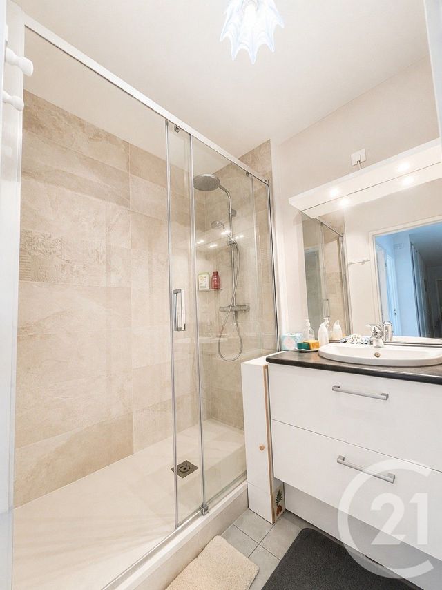 Appartement T3 à vendre - 3 pièces - 68.14 m2 - ST NAZAIRE - 44 - PAYS-DE-LOIRE - Century 21 By Ouest