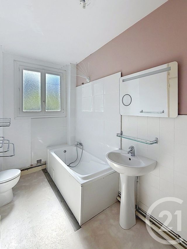 maison à vendre - 6 pièces - 121.0 m2 - ST NAZAIRE - 44 - PAYS-DE-LOIRE - Century 21 By Ouest