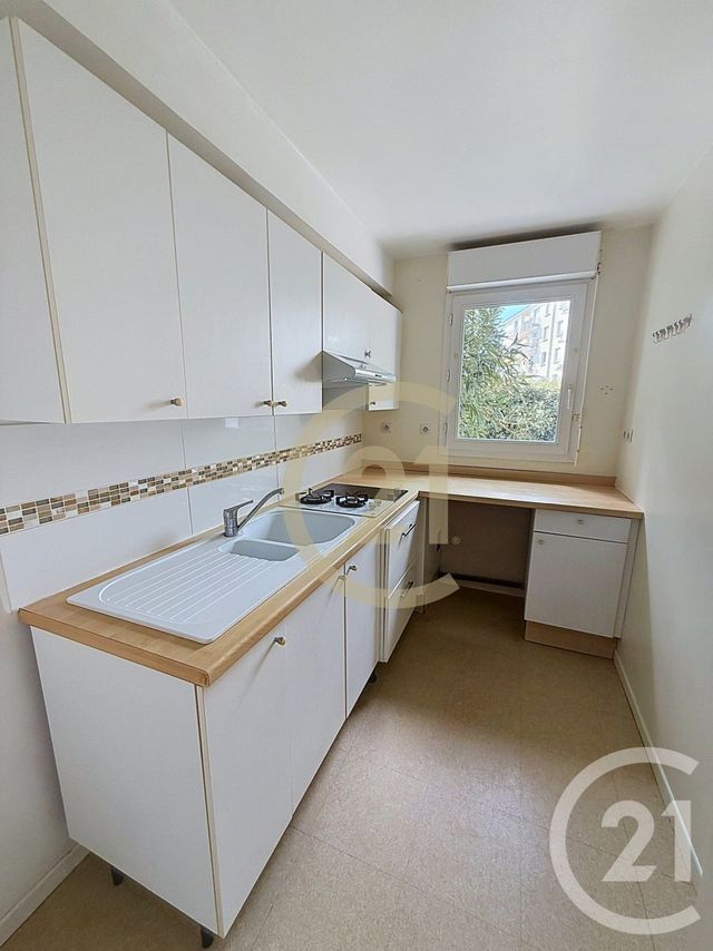 Appartement T2 à louer - 2 pièces - 44.94 m2 - ST NAZAIRE - 44 - PAYS-DE-LOIRE - Century 21 By Ouest
