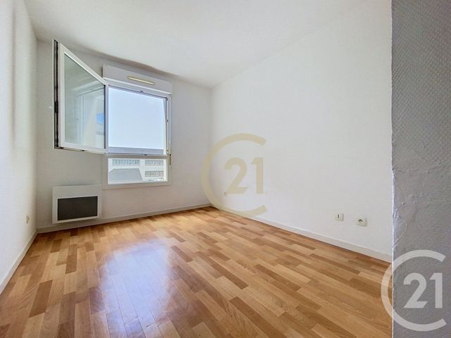 Appartement T3 à vendre - 3 pièces - 63.0 m2 - ST NAZAIRE - 44 - PAYS-DE-LOIRE - Century 21 By Ouest