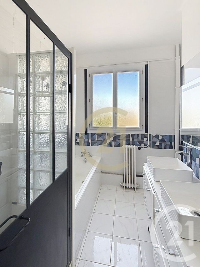 Appartement T4 à louer - 4 pièces - 112.98 m2 - ST NAZAIRE - 44 - PAYS-DE-LOIRE - Century 21 By Ouest