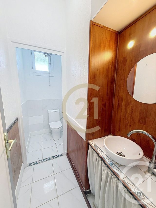 Appartement T4 à louer - 4 pièces - 112.98 m2 - ST NAZAIRE - 44 - PAYS-DE-LOIRE - Century 21 By Ouest