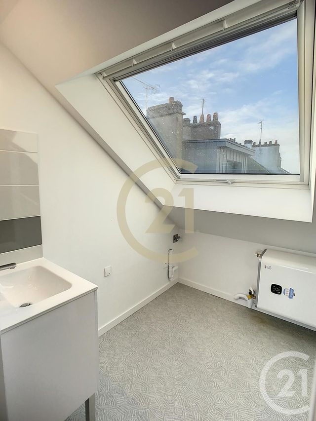 Appartement T2 à louer - 2 pièces - 52.28 m2 - ST NAZAIRE - 44 - PAYS-DE-LOIRE - Century 21 By Ouest