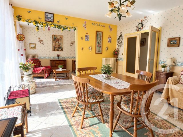 Appartement T3 à vendre - 3 pièces - 82.06 m2 - ST NAZAIRE - 44 - PAYS-DE-LOIRE - Century 21 By Ouest