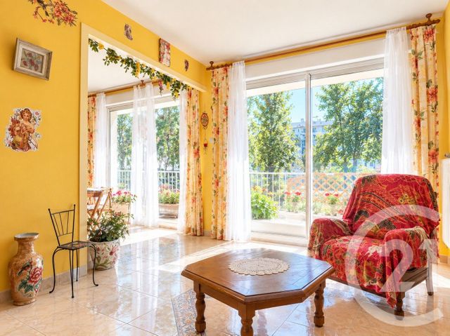Appartement T3 à vendre - 3 pièces - 82.06 m2 - ST NAZAIRE - 44 - PAYS-DE-LOIRE - Century 21 By Ouest