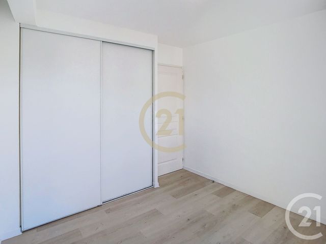 Appartement F3 à louer - 3 pièces - 60.0 m2 - ST NAZAIRE - 44 - PAYS-DE-LOIRE - Century 21 By Ouest