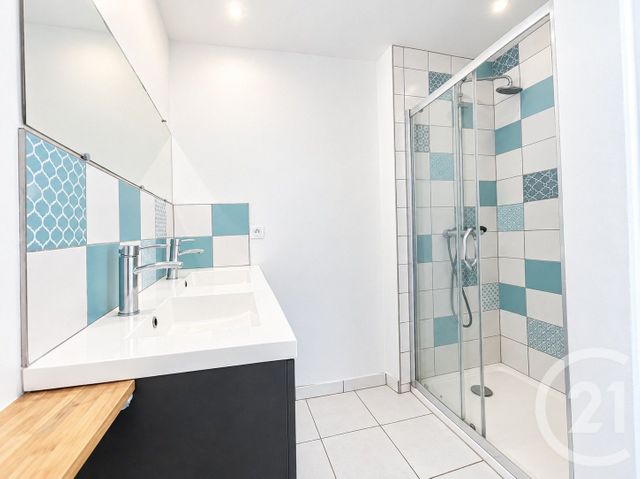 Appartement T3 à vendre - 3 pièces - 59.65 m2 - ST NAZAIRE - 44 - PAYS-DE-LOIRE - Century 21 By Ouest