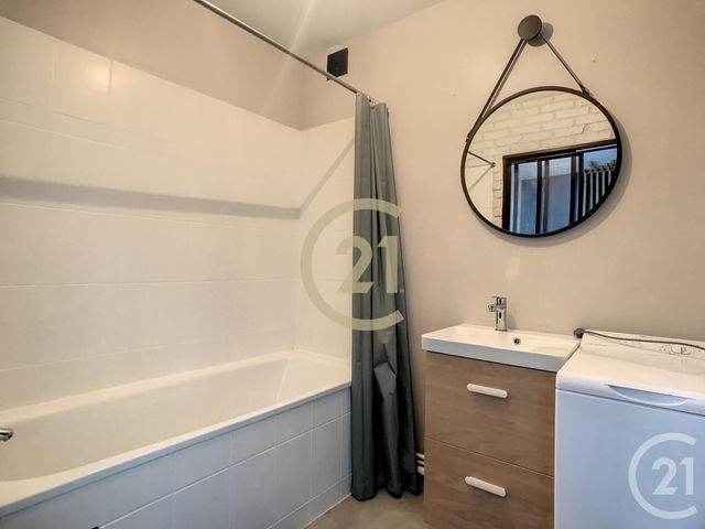 Appartement F2 à louer - 2 pièces - 49.97 m2 - ST NAZAIRE - 44 - PAYS-DE-LOIRE - Century 21 By Ouest